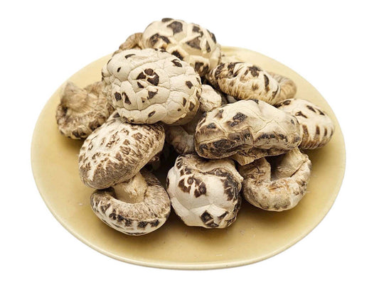 SNOW WHITE DRIED SHIITAKE MUSHROOM  星宇 天白花菇 (2.2-2.8 CM)